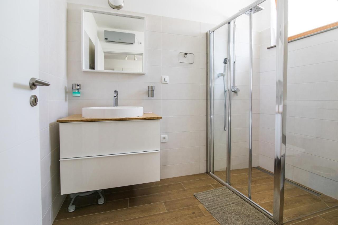 Pr' Petrcu Apartment Толмин Екстериор снимка